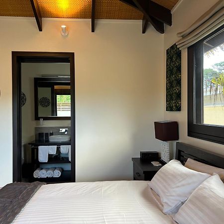 Serenity Villas ラロトンガ島 エクステリア 写真