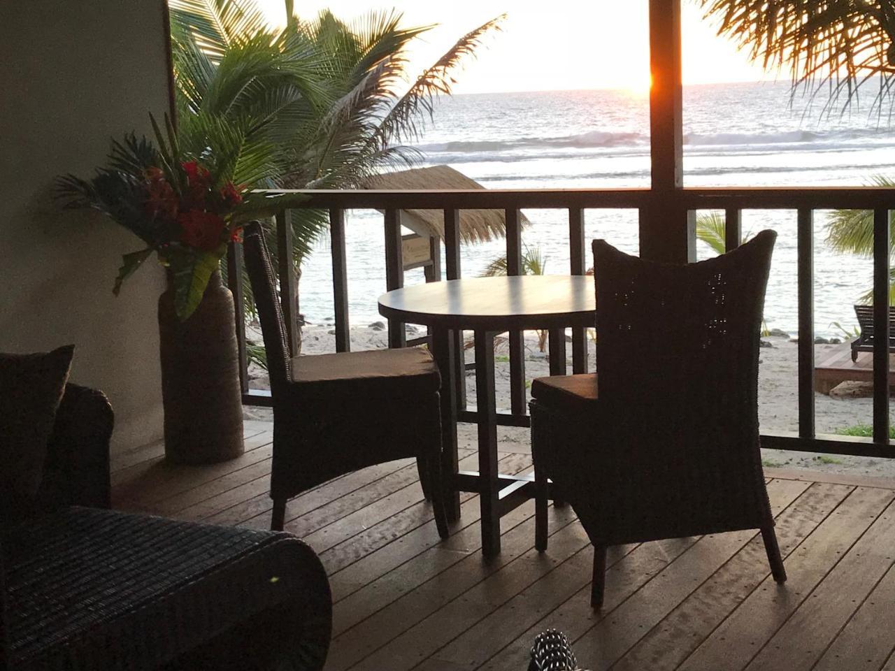 Serenity Villas ラロトンガ島 エクステリア 写真